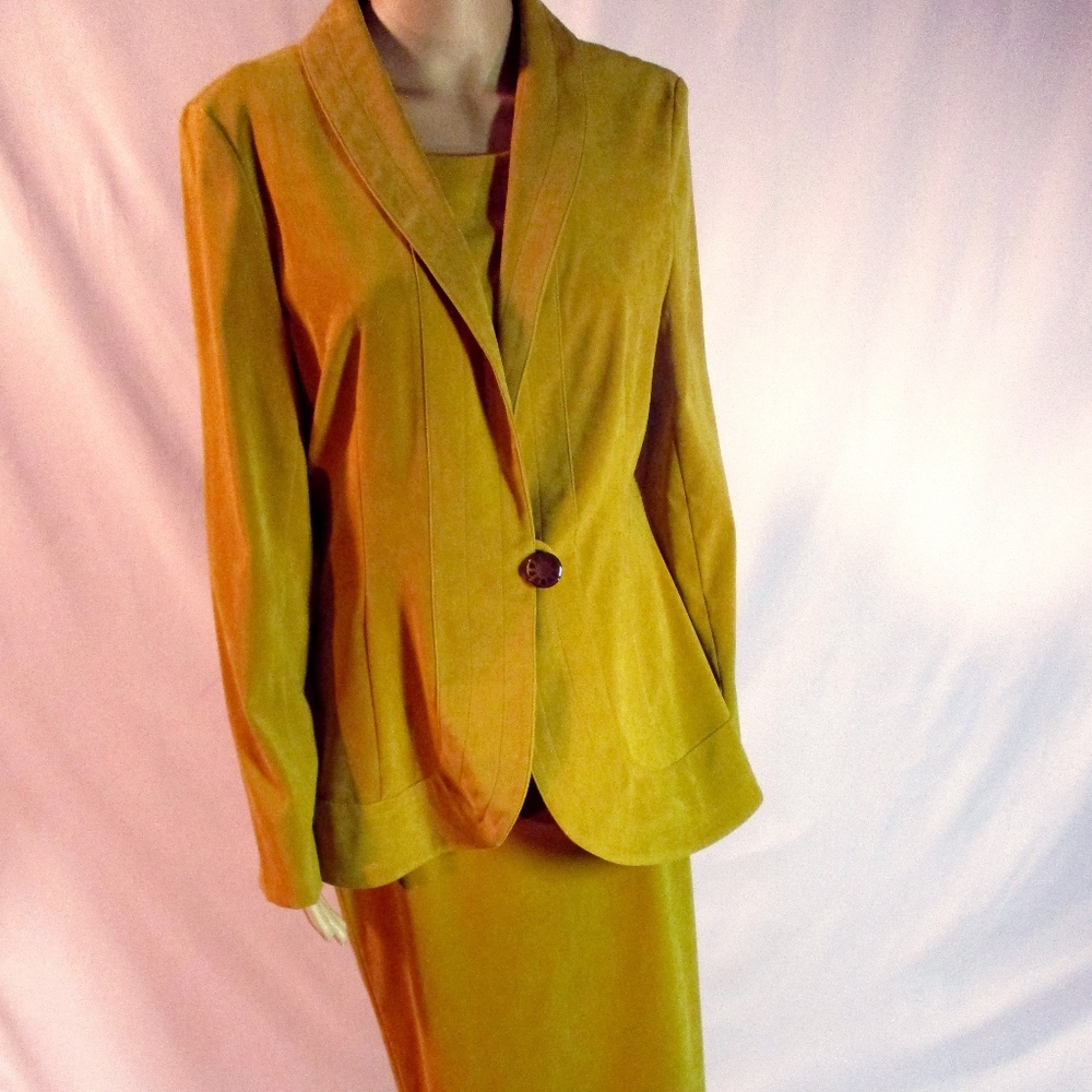 Vintage Timeless Poly Suede Maxi 3 Piece Suit